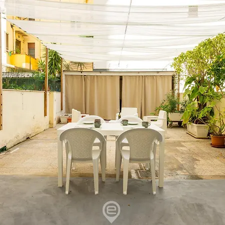 Estay - Via Roma Retreat كالياري
